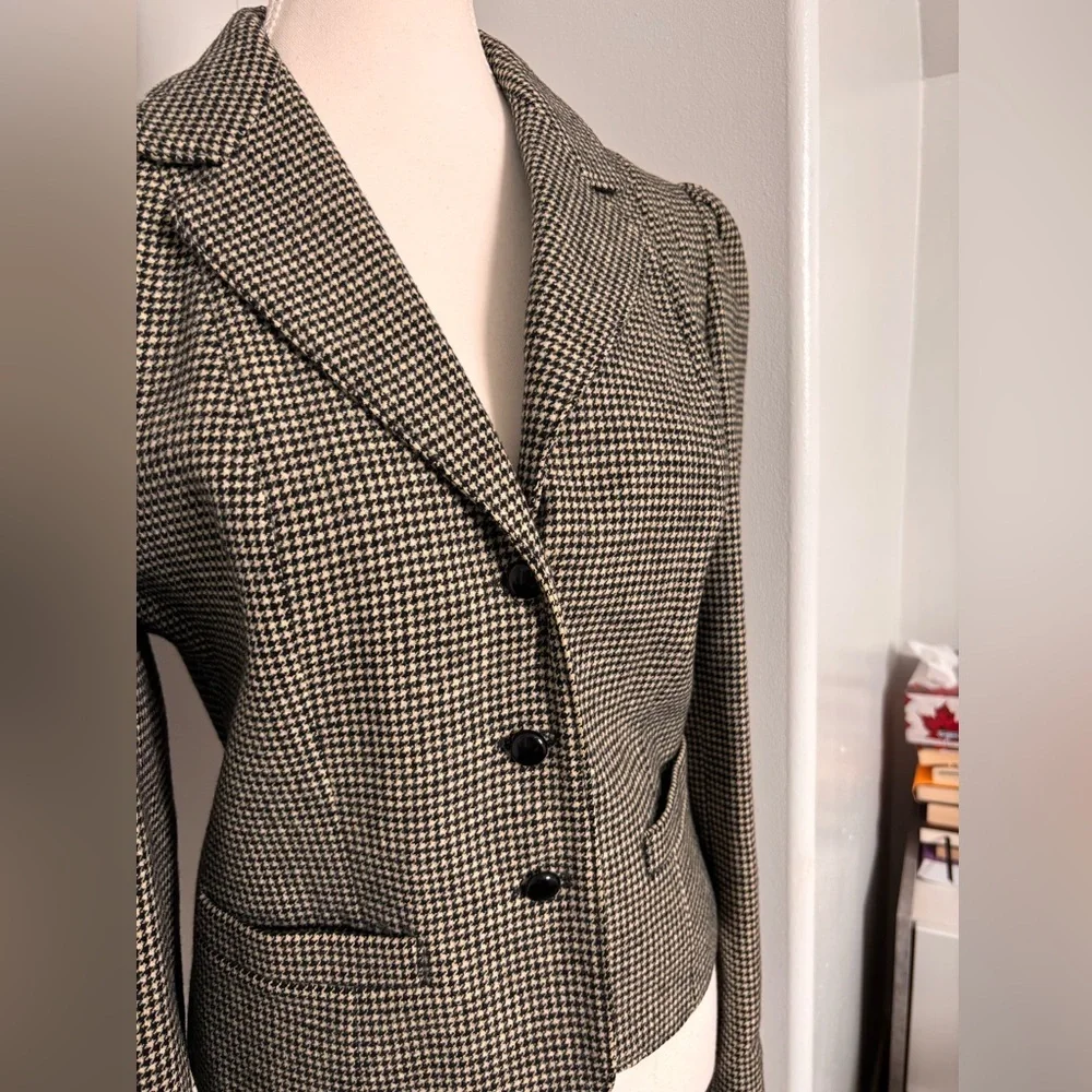 Vintage Women's Wool Houndstooth Blazer - Picture 2 of 13